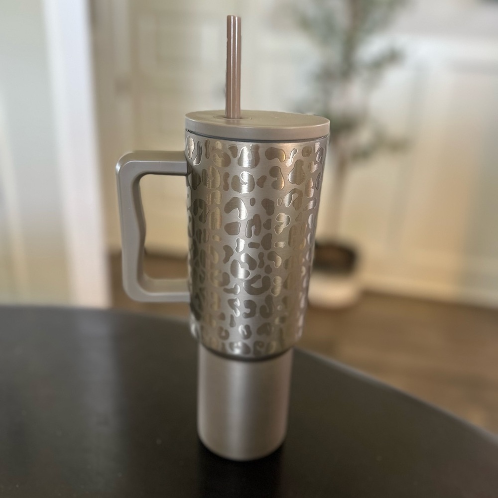 Copper/Gold 40 oz Simple Modern insulated cup